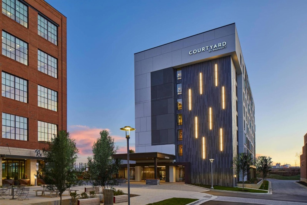 Courtyard by Marriott Baltimore Downtown/McHenry Row